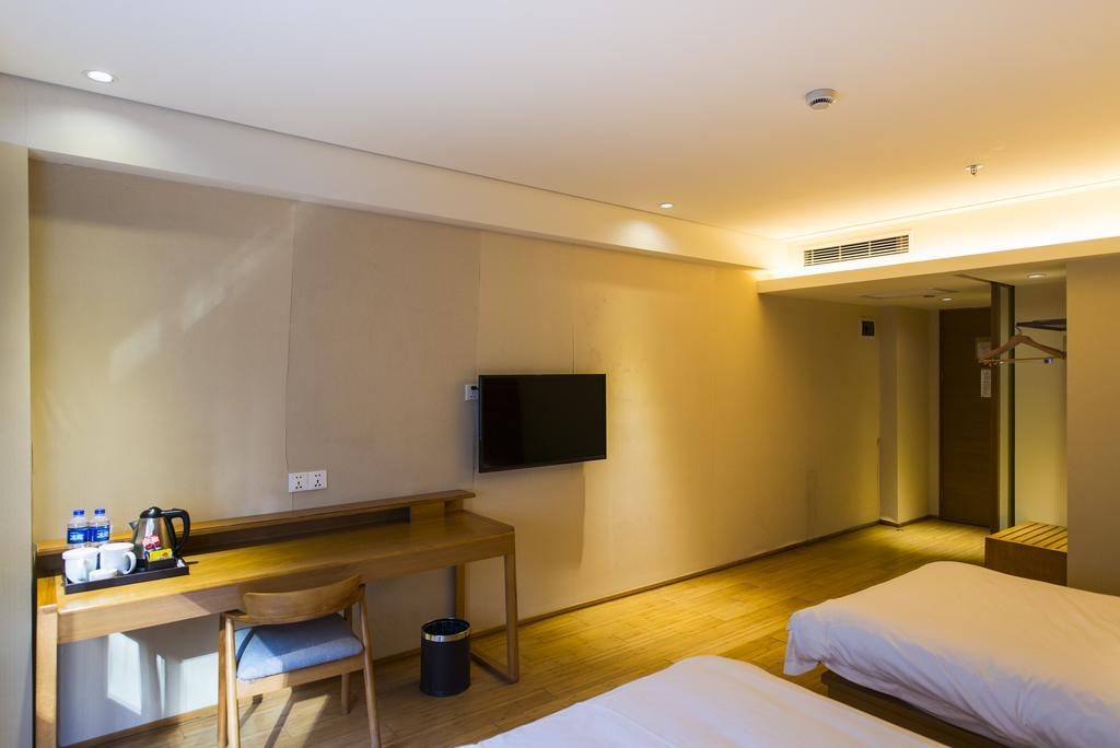 Ji Hotel Shanghai Stadium Exterior photo